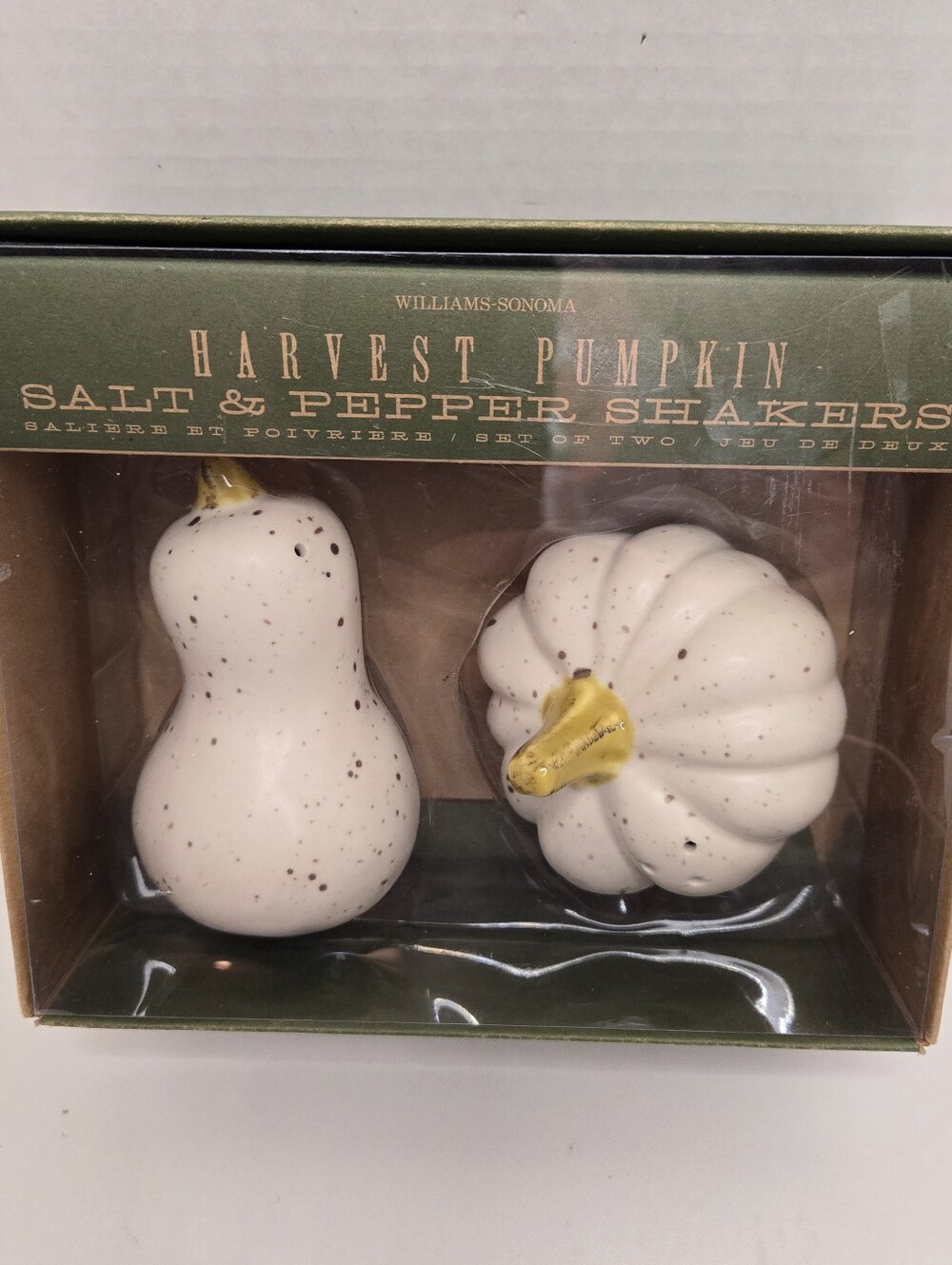 Williams Sonoma Harvest Pumpkin Salt and Pepper Shakers Rustic Autumn Fall Decor